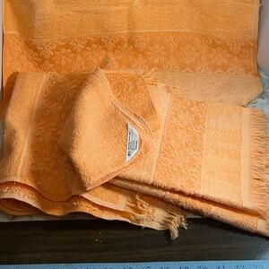 Vintage Orange Decorative Towel Set